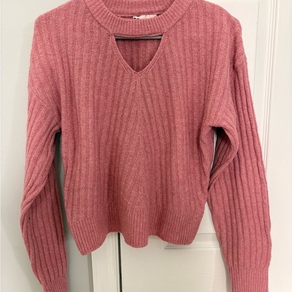 SO Women's V-Neck Ribbed Sweater - Dusty Rose